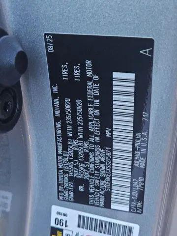 2025 Toyota Sienna Platinum