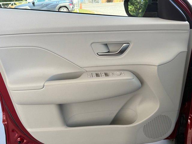 2026 Hyundai Kona SEL Premium - Photo 8