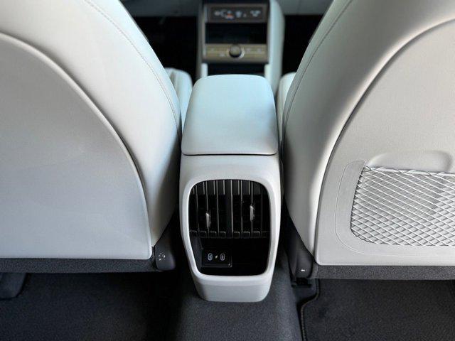 2026 Hyundai Kona SEL Premium - Photo 17