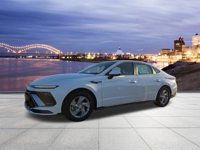 2026 Hyundai Sonata SE's photo