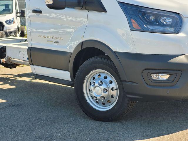 2025 Ford Transit Cutaway Base