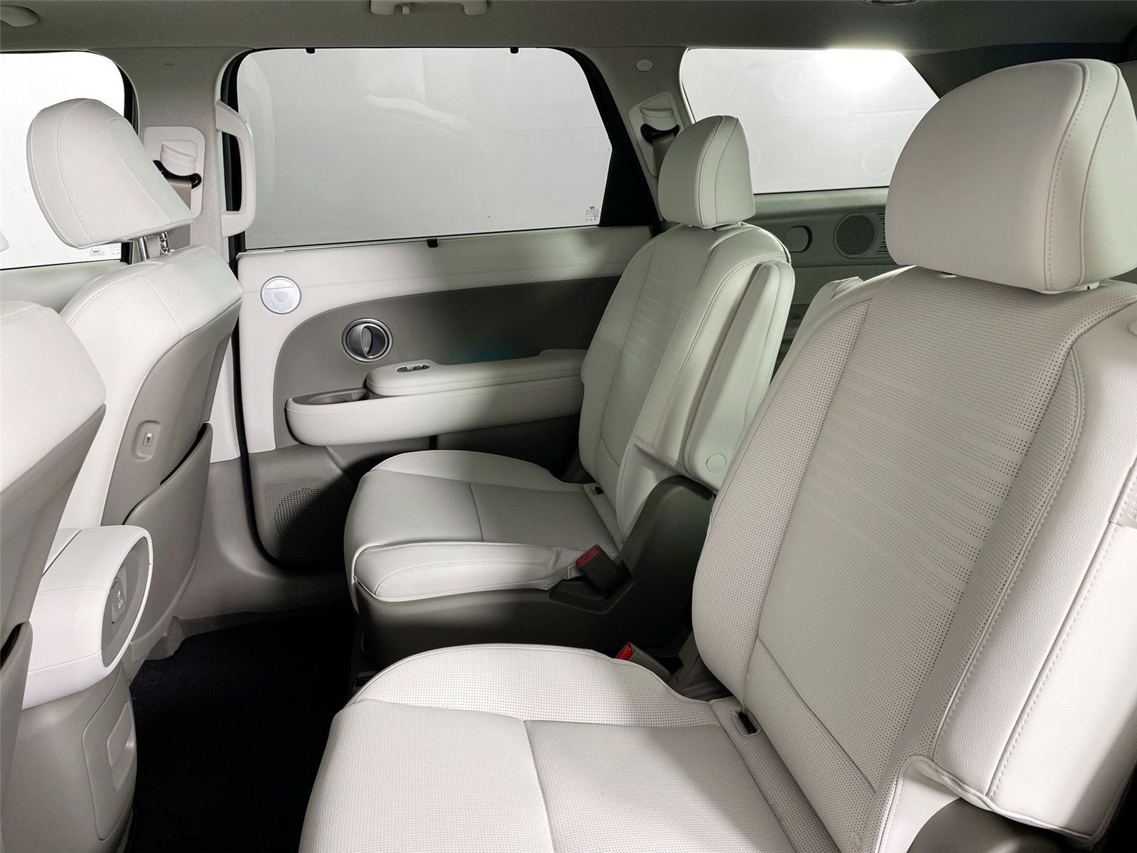 2026 Hyundai Palisade Limited - Photo 24