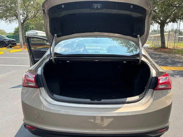 2022 Chevrolet Malibu FWD LT