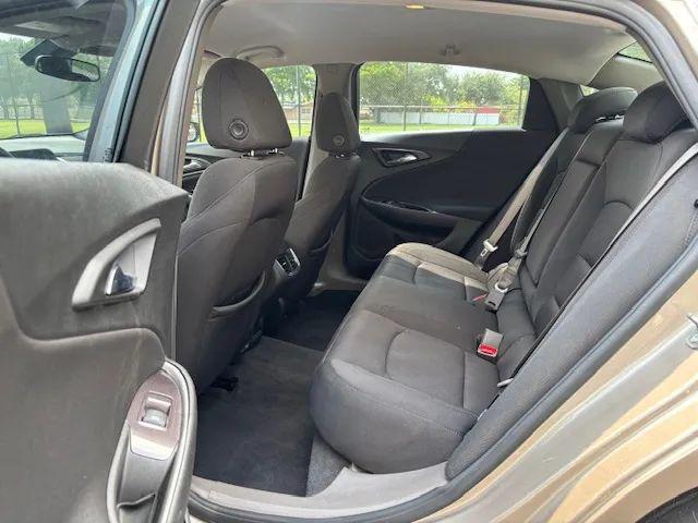 2022 Chevrolet Malibu FWD LT