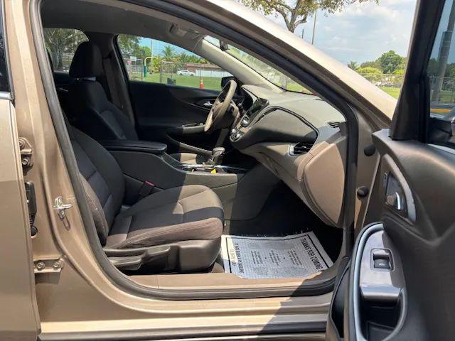 2022 Chevrolet Malibu FWD LT