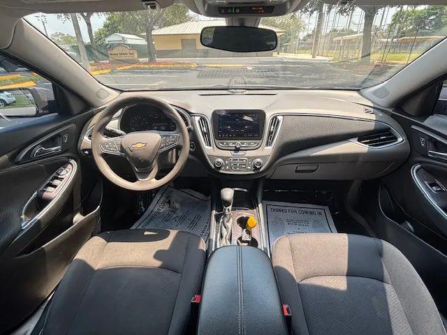 2022 Chevrolet Malibu FWD LT