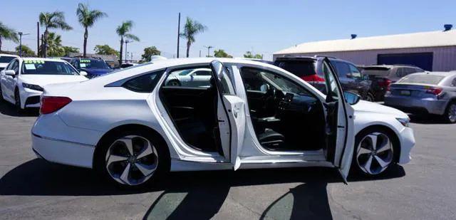 2019 Honda Accord Touring 2.0T