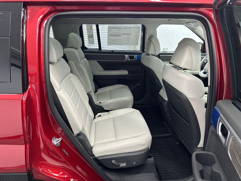2026 Hyundai Santa Fe Calligraphy - Photo 17