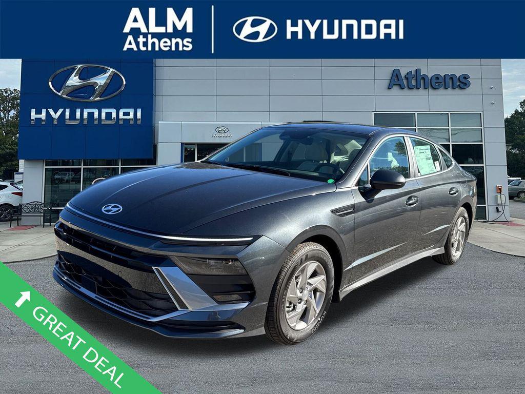 2026 Hyundai Sonata SE's photo