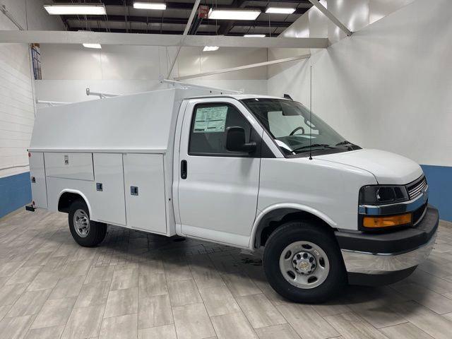 2025 Chevrolet Express Cutaway Work Van for sale in Plymouth, WI