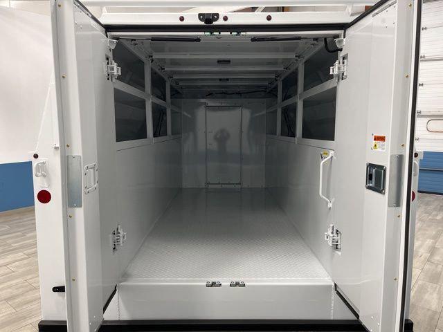 2025 Chevrolet Express Cutaway Work Van