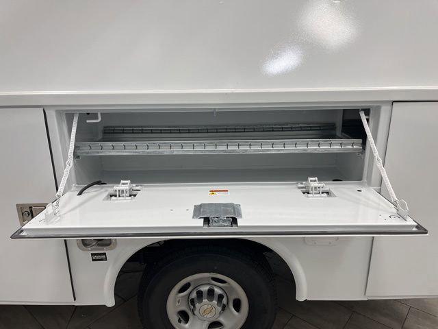 2025 Chevrolet Express Cutaway Work Van