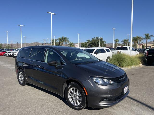 2022 Chrysler Voyager LX 2022 Chrysler Voyager LX