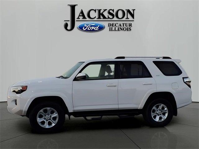 2019 Toyota 4Runner SR5 2019 Toyota 4Runner SR5