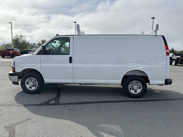 2025 Chevrolet Express Cargo Van RWD 2500 Regular Wheelbase WT