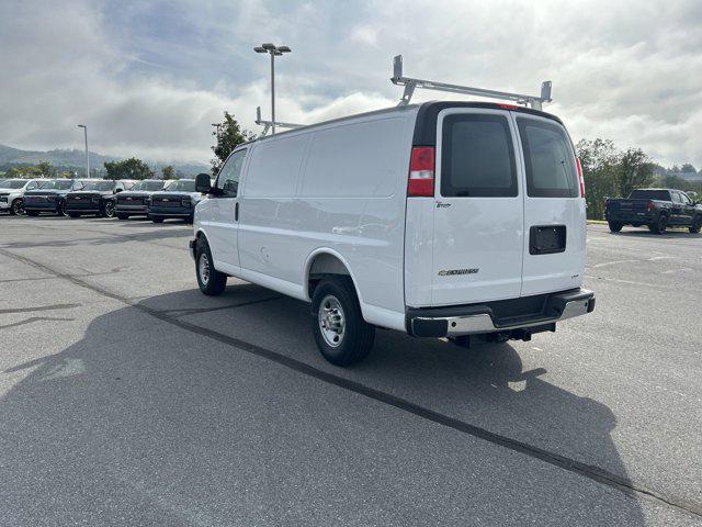 2025 Chevrolet Express Cargo Van RWD 2500 Regular Wheelbase WT