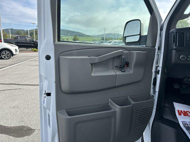 2025 Chevrolet Express Cargo Van RWD 2500 Regular Wheelbase WT