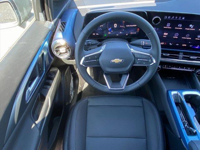 2025 Chevrolet Equinox LT 2