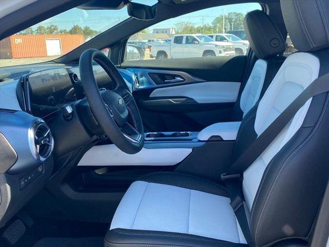 2025 Chevrolet Equinox LT 2