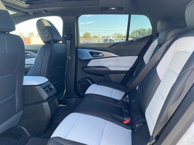 2025 Chevrolet Equinox LT 2