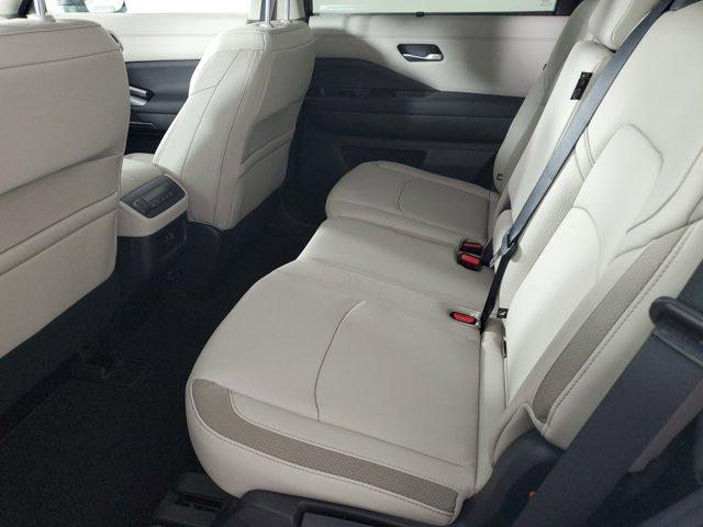 2025 Nissan Pathfinder SL FWD