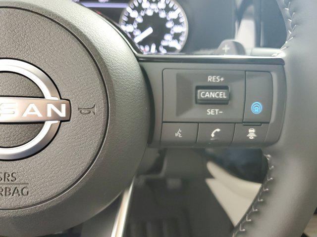 2025 Nissan Pathfinder SL FWD