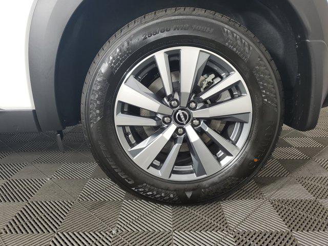 2025 Nissan Pathfinder SL FWD