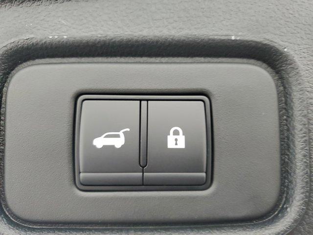 2025 Nissan Pathfinder SL FWD