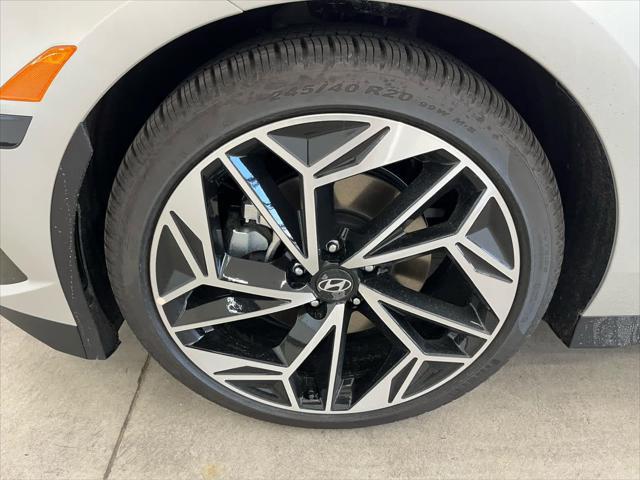 2025 Hyundai IONIQ 6 SEL