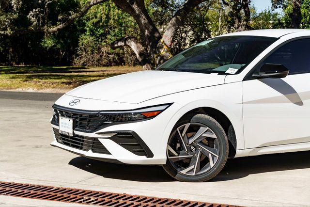 2025 Hyundai Elantra Hybrid SEL Sport