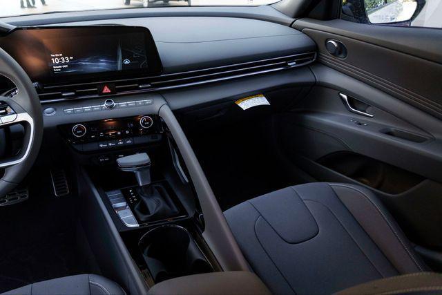 2025 Hyundai Elantra Hybrid SEL Sport