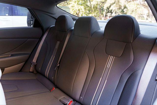 2025 Hyundai Elantra Hybrid SEL Sport