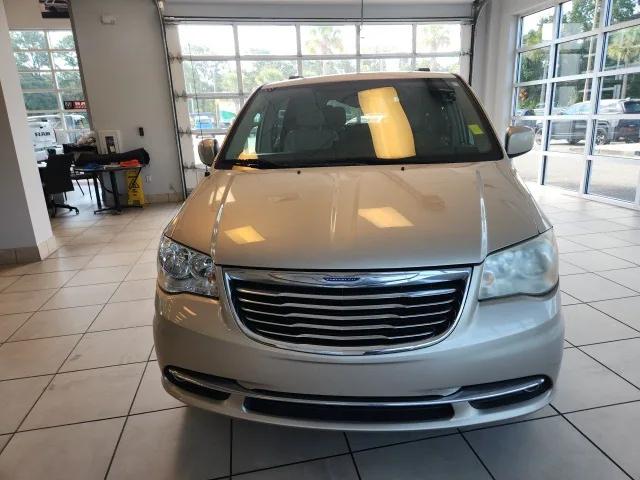2014 Chrysler Town and Country Touring