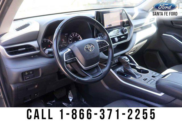 2023 Toyota Highlander Platinum