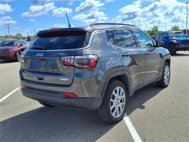 2022 Jeep Compass Latitude Lux 4x4