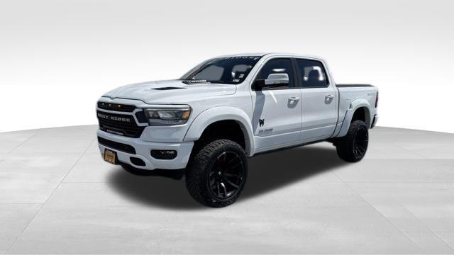 2022 RAM 1500 Laramie Crew Cab 4x4 57 Box