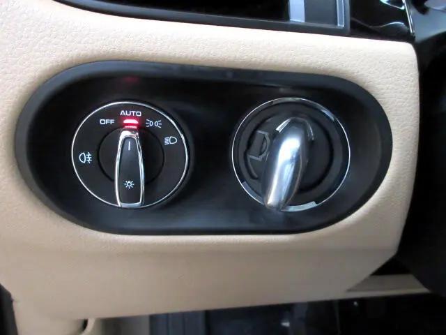 2019 Porsche Macan Standard