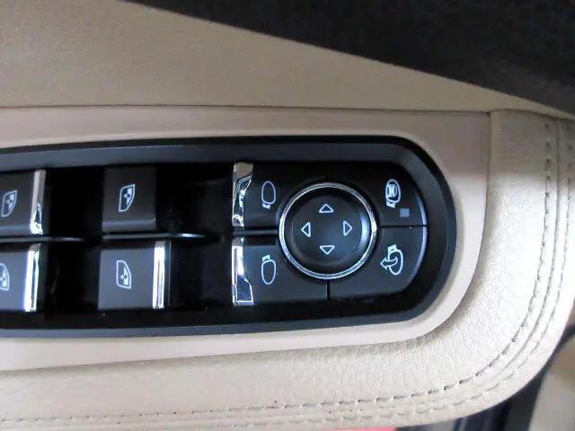 2019 Porsche Macan Standard