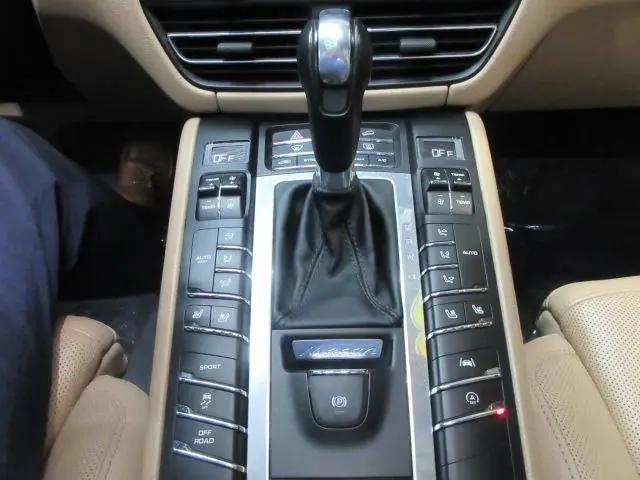 2019 Porsche Macan Standard