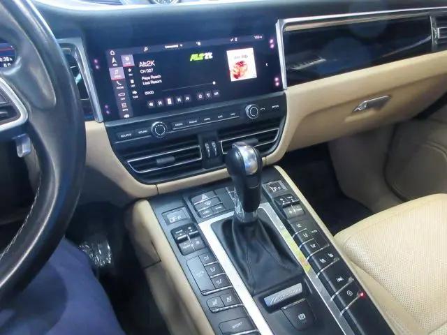2019 Porsche Macan Standard