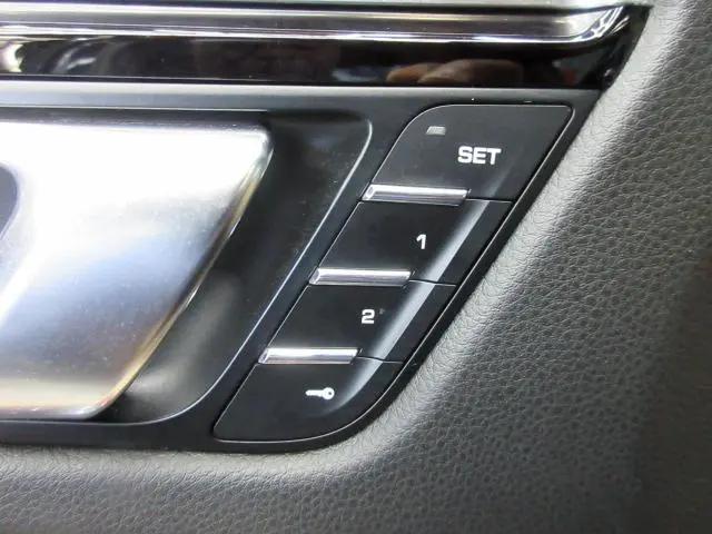 2019 Porsche Macan Standard