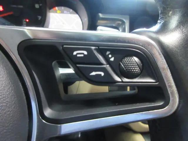 2019 Porsche Macan Standard