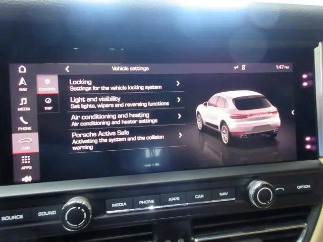 2019 Porsche Macan Standard