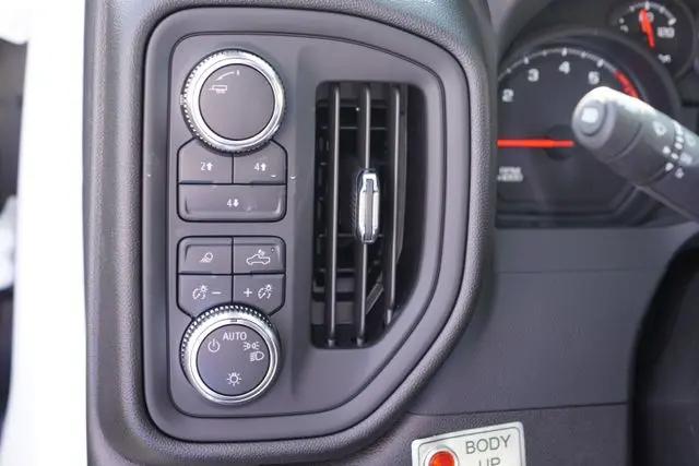 2025 GMC Sierra 3500HD Pro