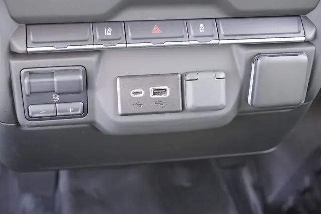 2025 GMC Sierra 3500HD Pro