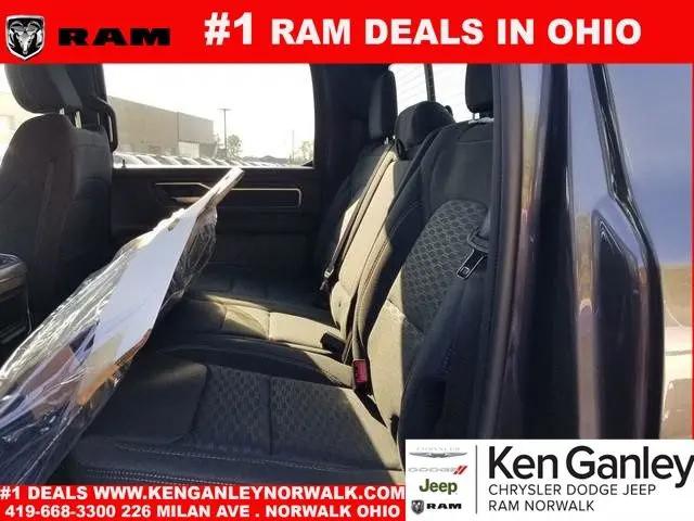 2025 Ram 1500 Big Horn Crew Cab 4x4 5'7" Box