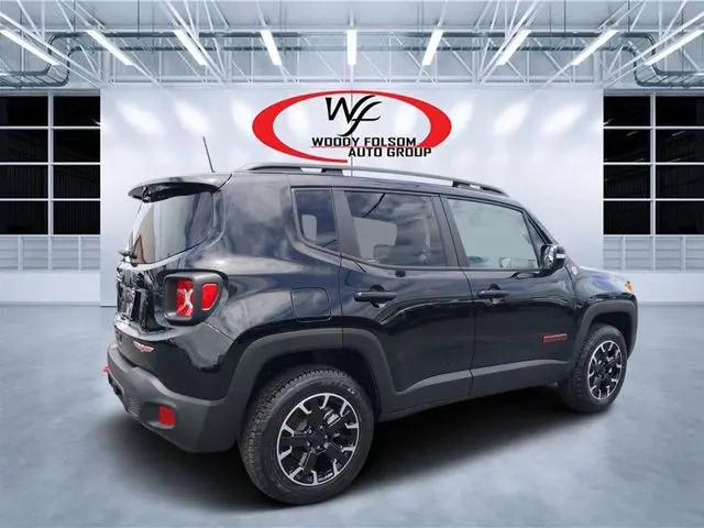 2023 Jeep Renegade Trailhawk 4x4