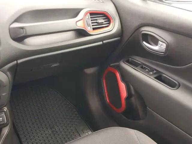 2023 Jeep Renegade Trailhawk 4x4