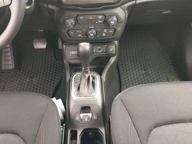 2023 Jeep Renegade Trailhawk 4x4