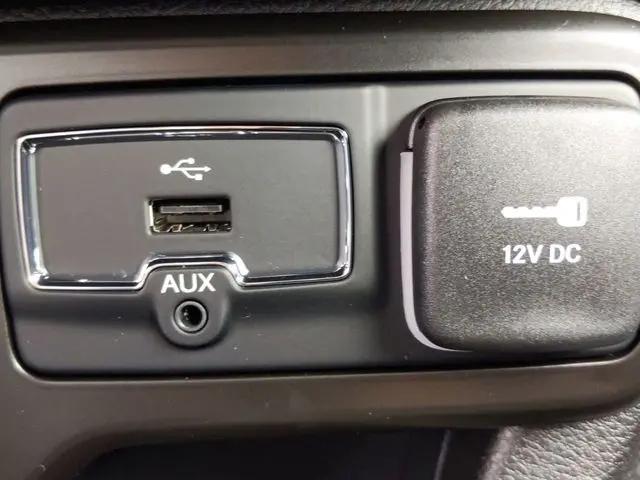 2023 Jeep Renegade Trailhawk 4x4